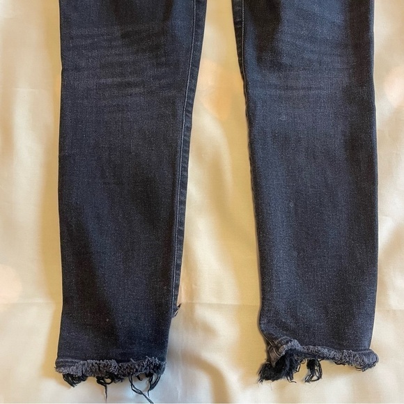 Agolde- Black Sophie Mid Rise Cropped Distressed Hem Skinny Jeans Size 28 - Picture 9 of 9